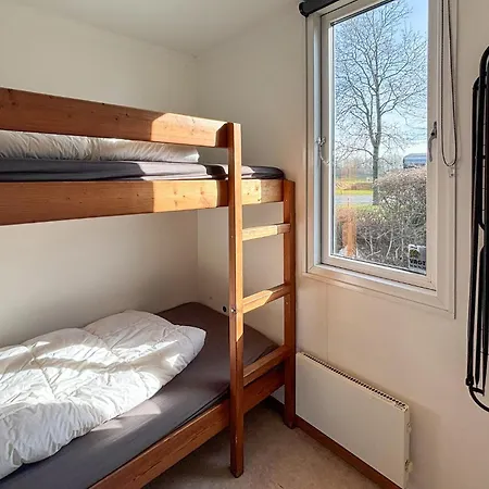 2 Bedroom Cozy In Nyaraló *
